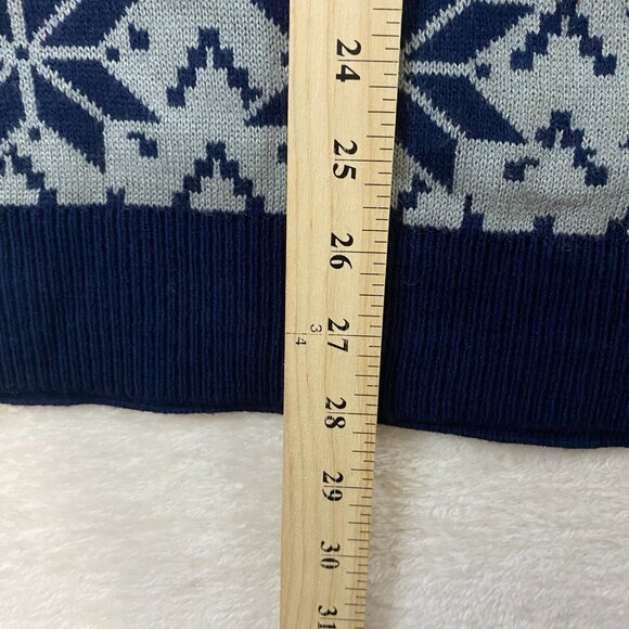 New England Patriots Acrylic Knit Long Sleeve Christmas Holiday Sweater Size L - Picture 7 of 8